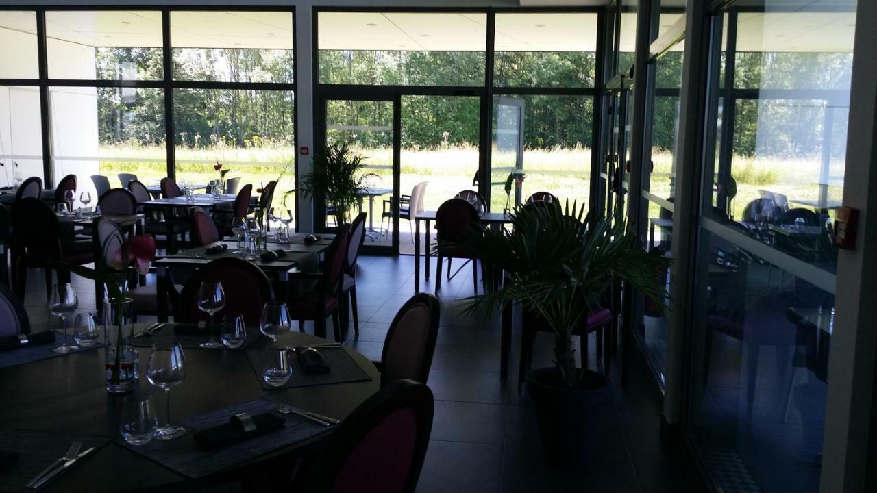 Hotel - Restaurant La Claire Foret Morhange Exterior photo