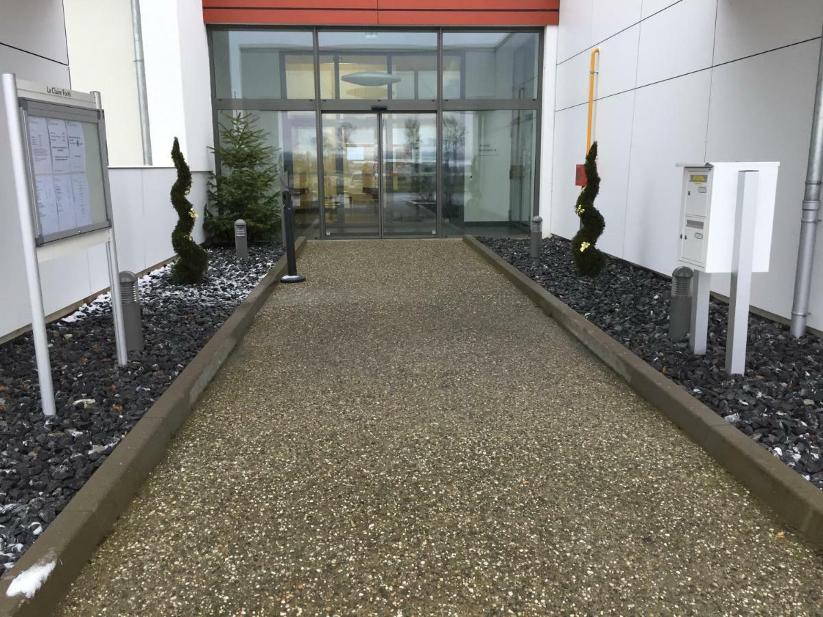 Hotel - Restaurant La Claire Foret Morhange Exterior photo